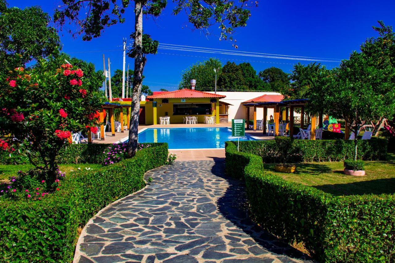 Rancho Guacamayos Hotel & Restaurantes Bonao Exterior photo